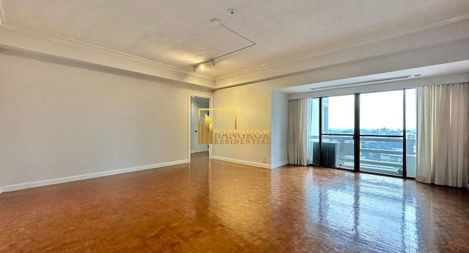 For rent 3 ベッドルーム apartment in Sathon, Bangkok