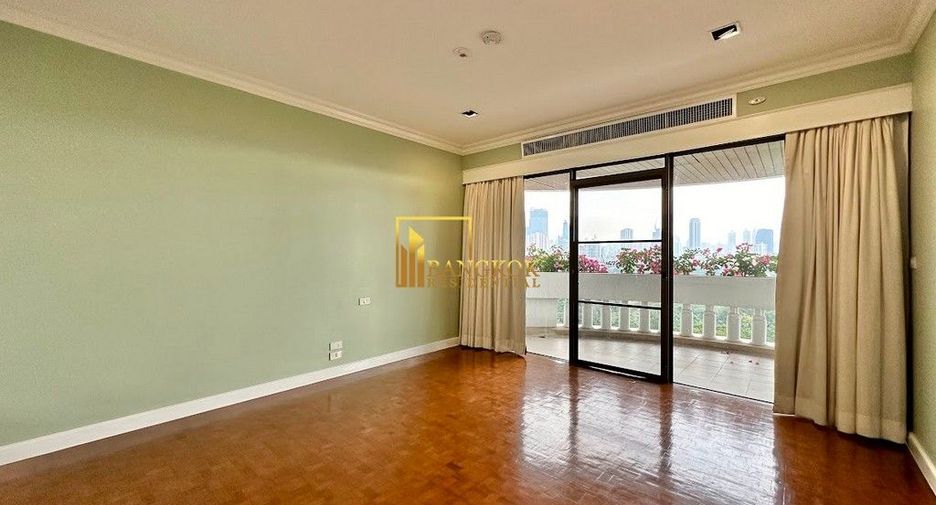 For rent 3 ベッドルーム apartment in Sathon, Bangkok