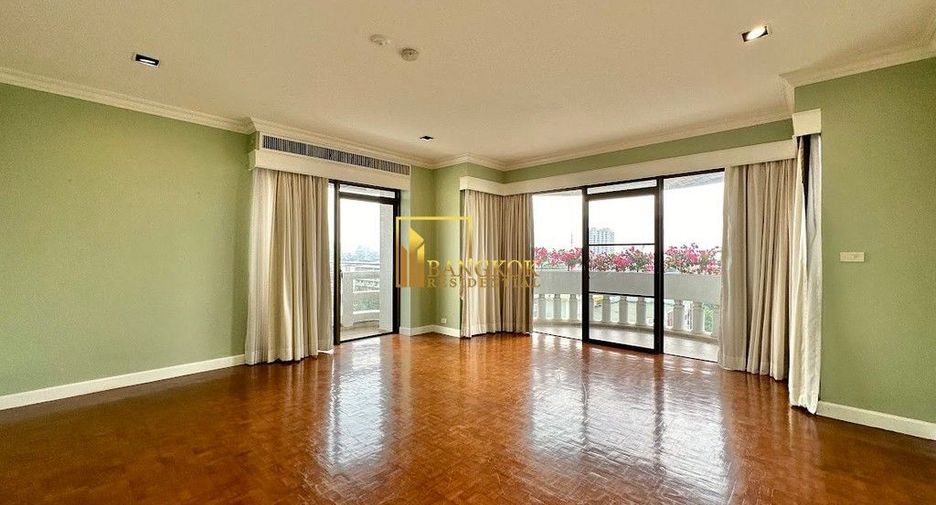 For rent 3 ベッドルーム apartment in Sathon, Bangkok