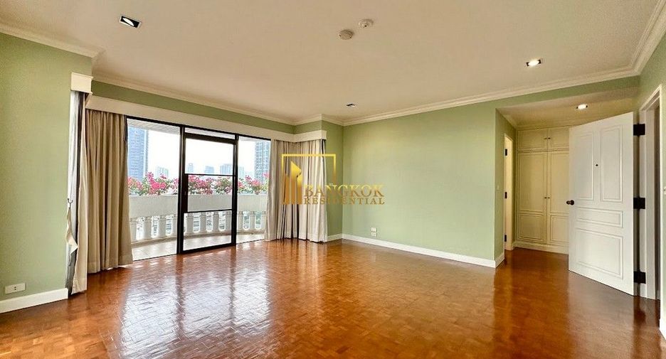 For rent 3 ベッドルーム apartment in Sathon, Bangkok