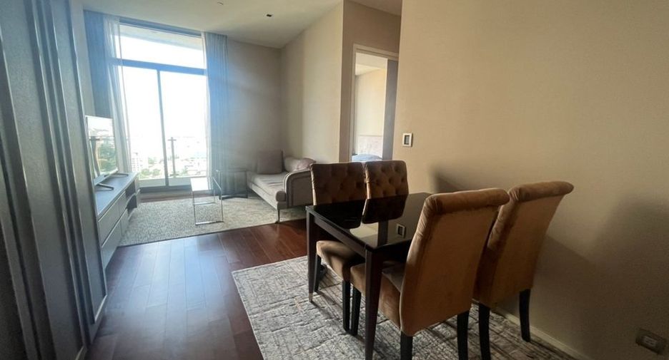 For rent and for sale 2 bedrooms condo in Khlong Toei, Bangkok