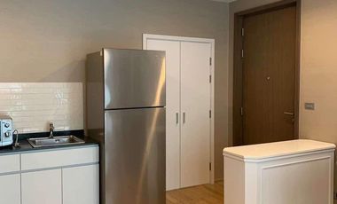 For sale 1 bed condo in Khlong Toei, Bangkok
