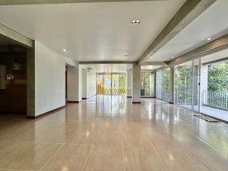 Apartamento en alquiler de 4 habitaciones en Khlong Toei, Bangkok