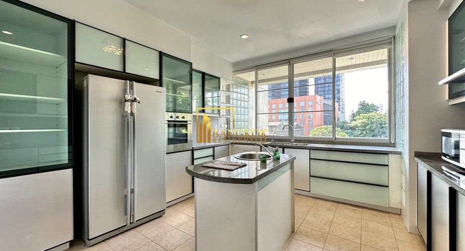Apartamento en alquiler de 4 habitaciones en Khlong Toei, Bangkok