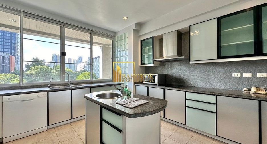 Apartamento en alquiler de 4 habitaciones en Khlong Toei, Bangkok