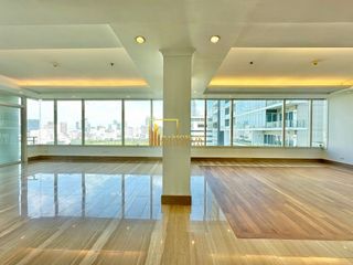 For rent 3 bedrooms apartment in Pathum Wan, Bangkok