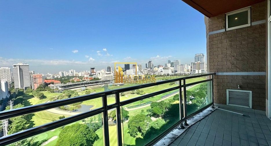 For rent 3 bedrooms apartment in Pathum Wan, Bangkok