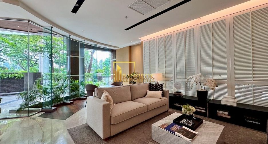 For rent 3 bedrooms apartment in Pathum Wan, Bangkok