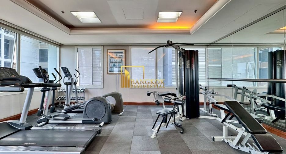 For rent 3 bedrooms apartment in Pathum Wan, Bangkok