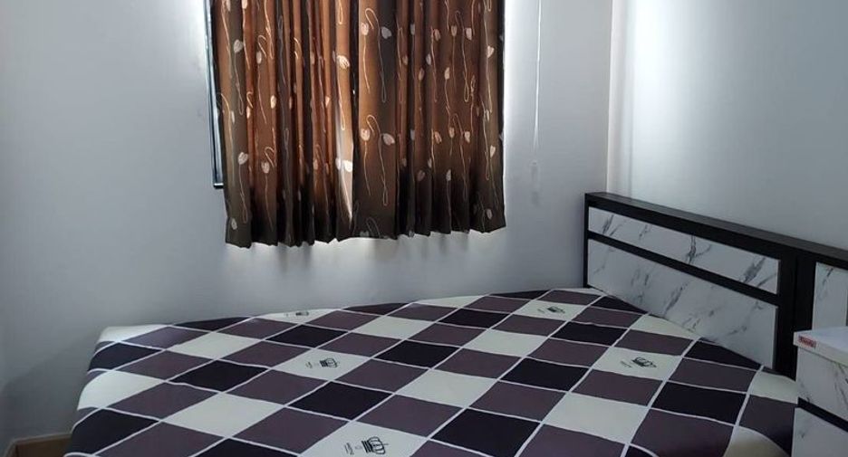 For rent 3 bedrooms townhouse in Suan Luang, Bangkok