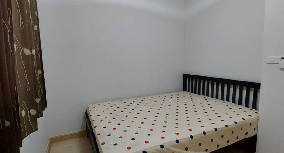 For rent 3 bedrooms townhouse in Suan Luang, Bangkok