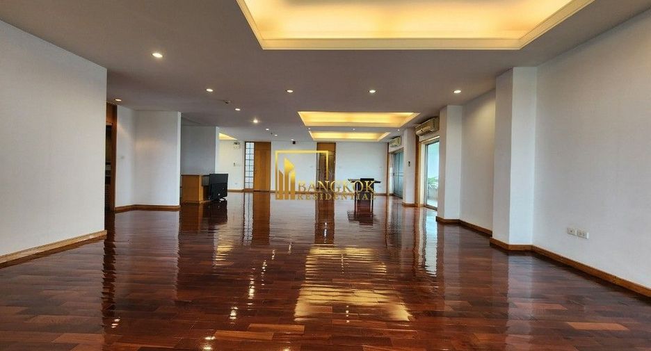 For rent 4 ベッドルーム apartment in Sathon, Bangkok