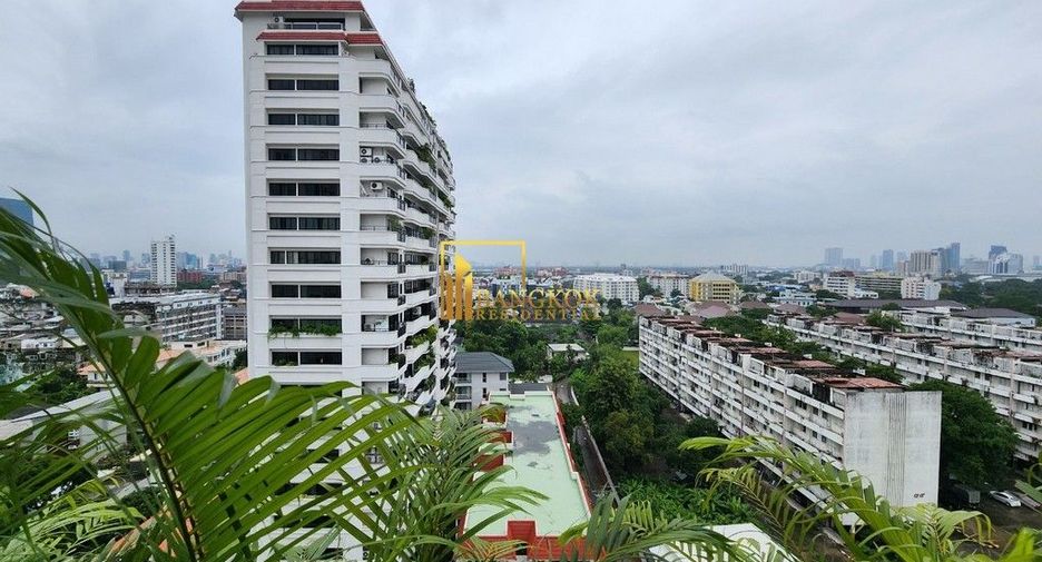 For rent 4 ベッドルーム apartment in Sathon, Bangkok