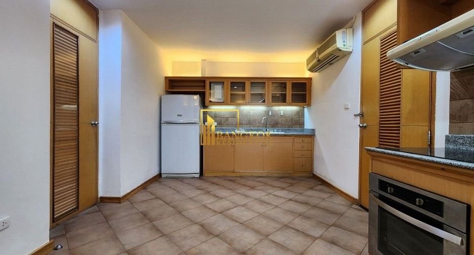 For rent 4 ベッドルーム apartment in Sathon, Bangkok