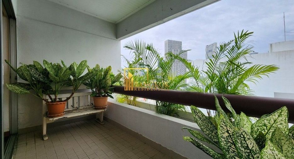 For rent 4 ベッドルーム apartment in Sathon, Bangkok