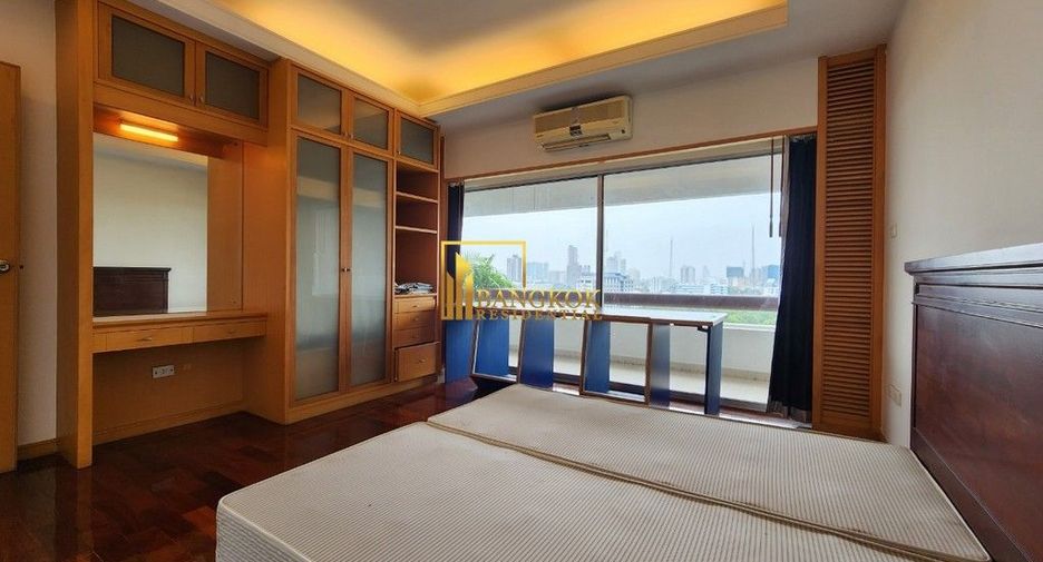 For rent 4 ベッドルーム apartment in Sathon, Bangkok