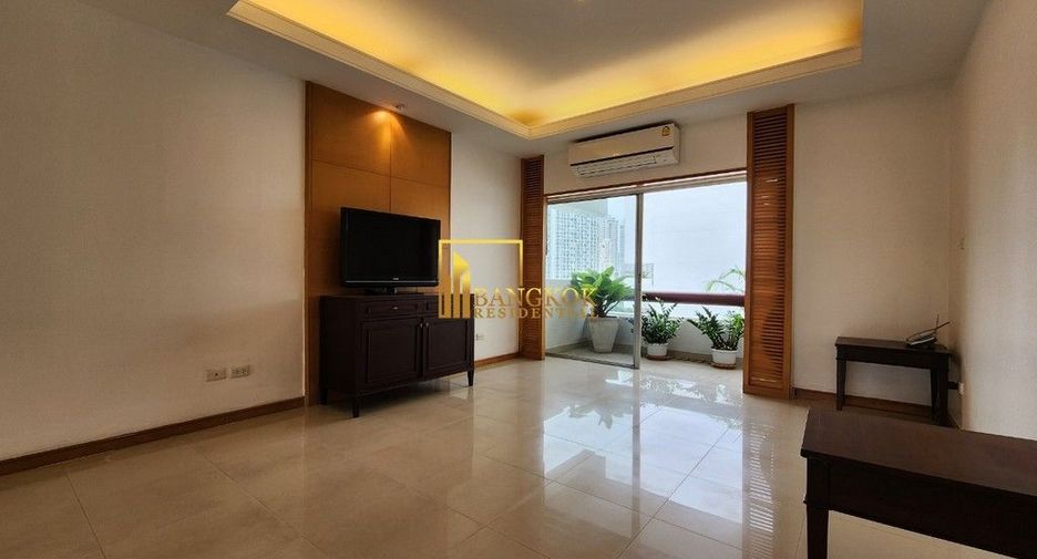 For rent 4 ベッドルーム apartment in Sathon, Bangkok