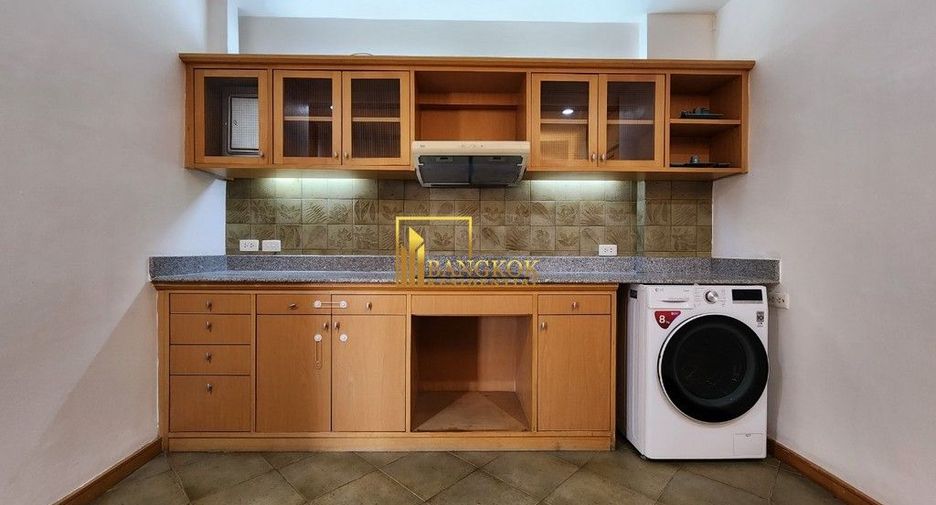 For rent 4 ベッドルーム apartment in Sathon, Bangkok