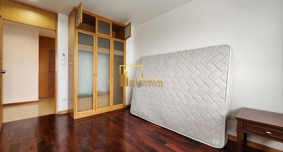 For rent 4 ベッドルーム apartment in Sathon, Bangkok