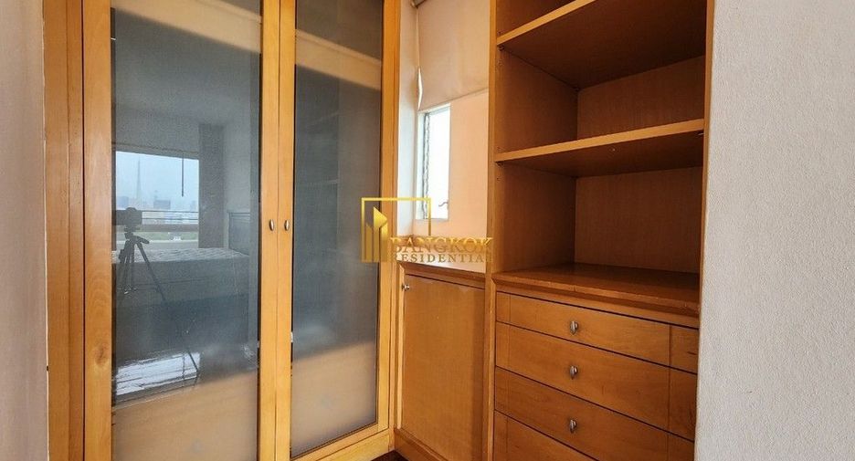 For rent 4 ベッドルーム apartment in Sathon, Bangkok