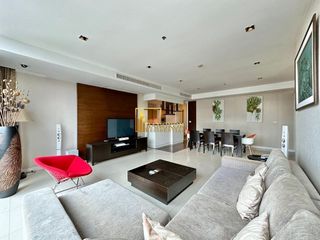 Condo en alquiler de 3 habitaciones en Pathum Wan, Bangkok