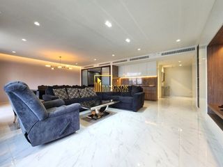 Condo en alquiler de 3 habitaciones en Pathum Wan, Bangkok