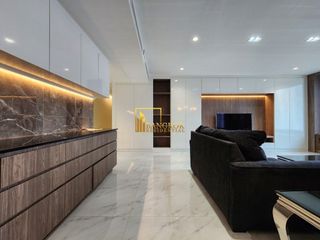 Condo en alquiler de 3 habitaciones en Pathum Wan, Bangkok