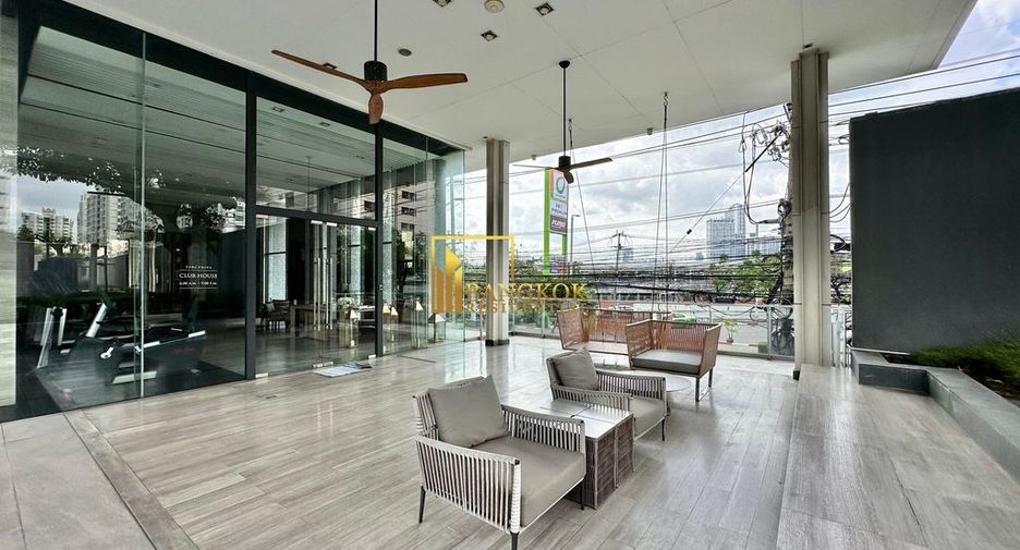 Casa en alquiler de 4 habitaciones en Huai Khwang, Bangkok
