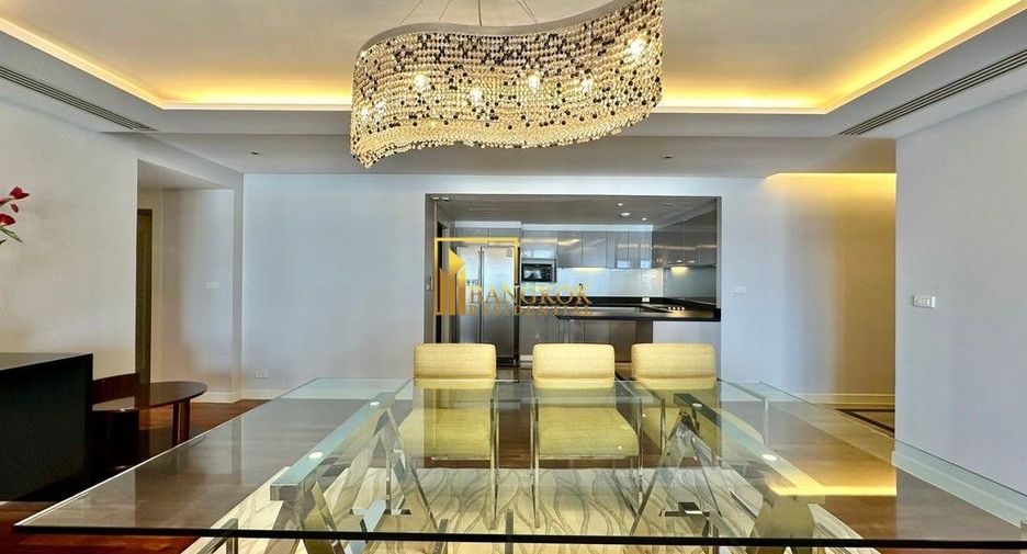 À louer 3 chambres condo à Watthana, Bangkok