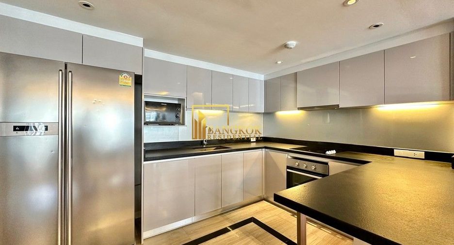 À louer 3 chambres condo à Watthana, Bangkok