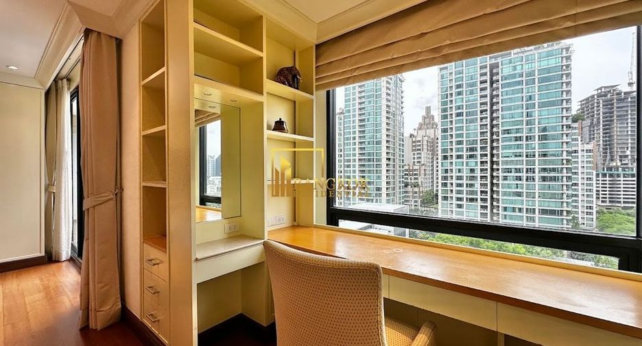 Wohnung zur Miete mit 3 Zimmer in Pathum Wan, Bangkok