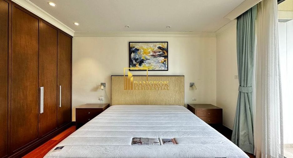 Wohnung zur Miete mit 3 Zimmer in Pathum Wan, Bangkok
