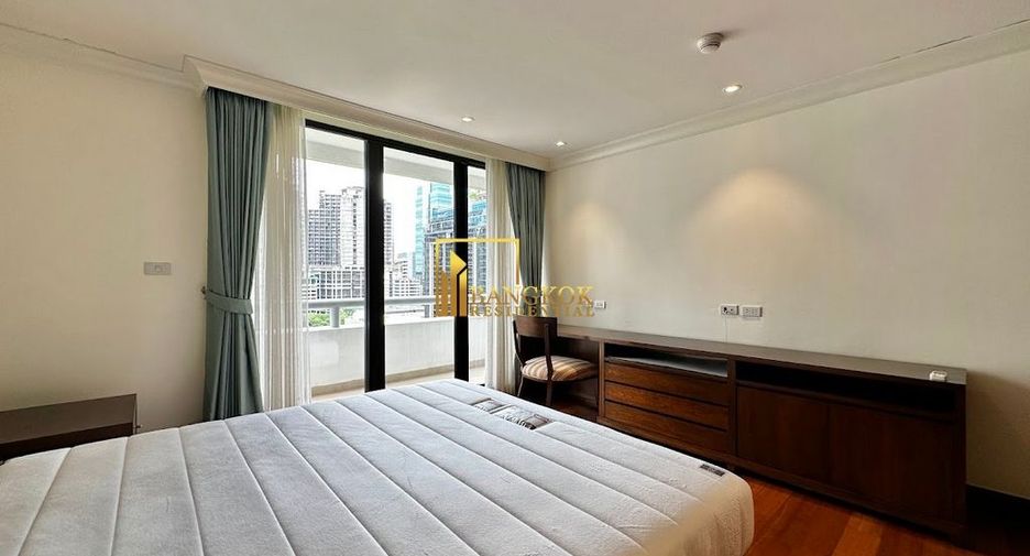 Wohnung zur Miete mit 3 Zimmer in Pathum Wan, Bangkok
