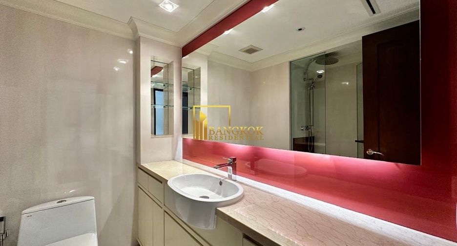 Wohnung zur Miete mit 3 Zimmer in Pathum Wan, Bangkok