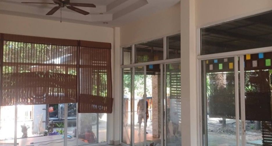 Casa en venta de estudio en Ban Lat, Phetchaburi