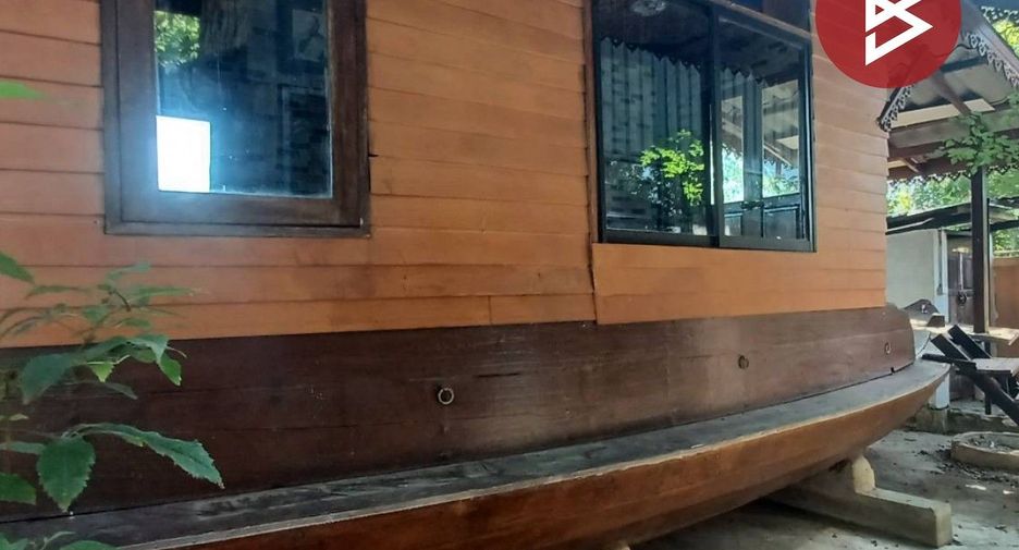 Casa en venta de estudio en Ban Lat, Phetchaburi