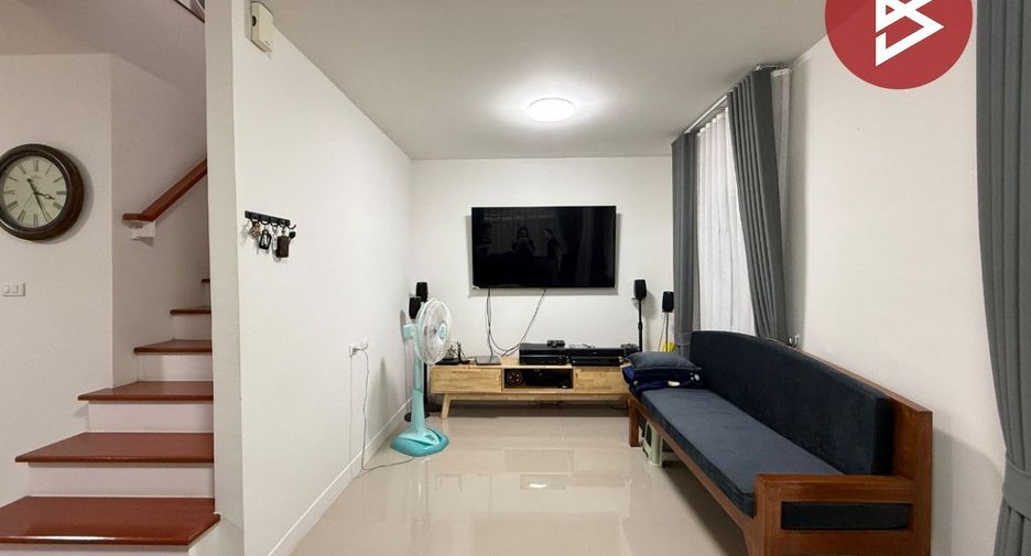 For sale 3 ベッドルーム house in Sam Phran, Nakhon Pathom