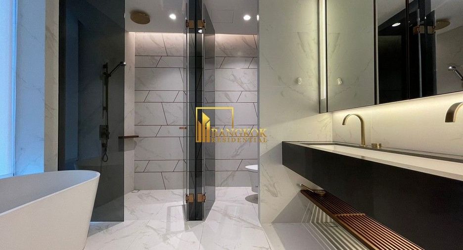 For rent 2 bedrooms condo in Khlong Toei, Bangkok