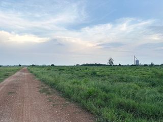À vendre terrain à Phanat Nikhom, Chonburi