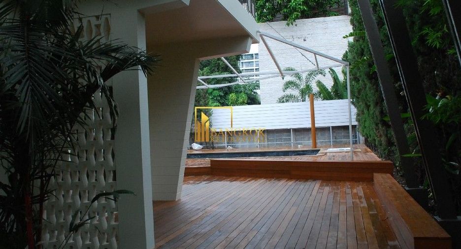 À louer 4 chambres maison à Watthana, Bangkok