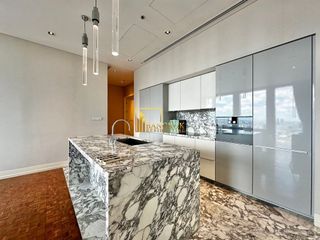 For rent 2 bedrooms condo in Sathon, Bangkok