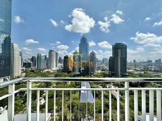 For rent 3 ベッドルーム serviced apartment in Pathum Wan, Bangkok