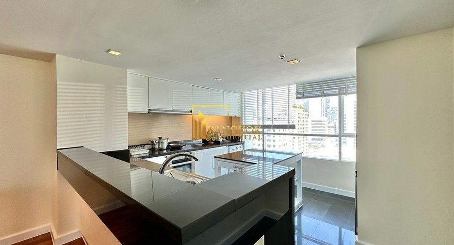 For rent 3 ベッドルーム serviced apartment in Pathum Wan, Bangkok
