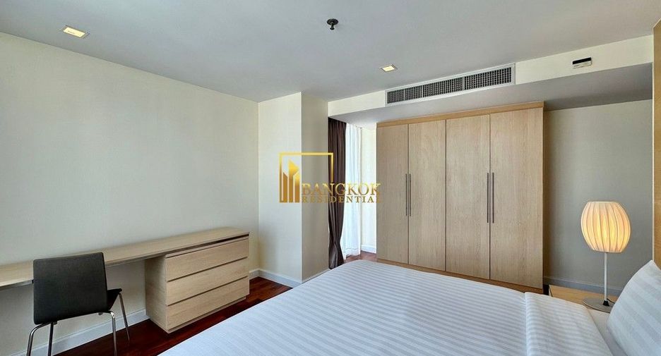 For rent 3 ベッドルーム serviced apartment in Pathum Wan, Bangkok