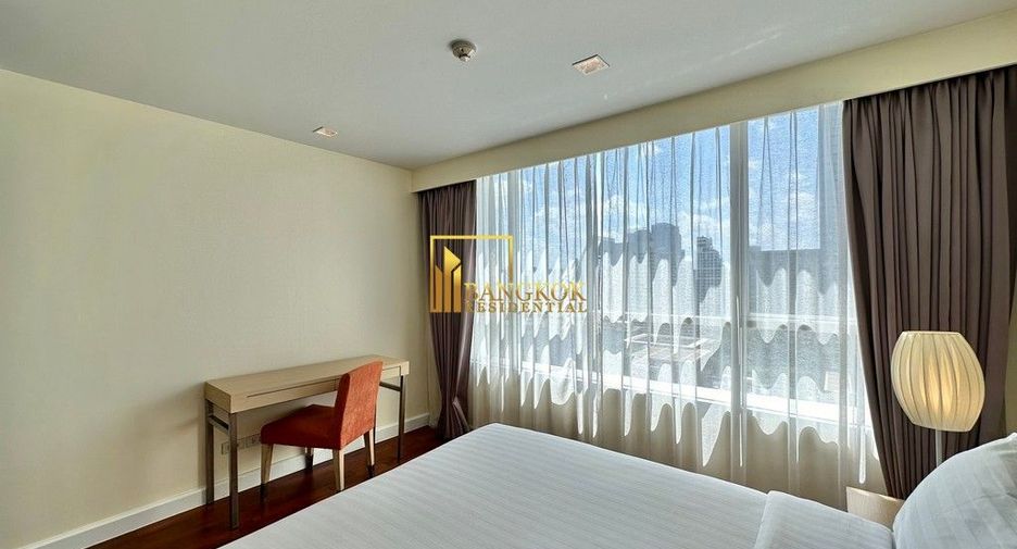 For rent 3 ベッドルーム serviced apartment in Pathum Wan, Bangkok