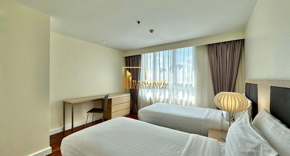 For rent 3 ベッドルーム serviced apartment in Pathum Wan, Bangkok