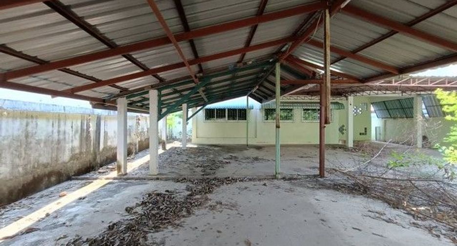 Haus zum Kauf mit 4 Zimmer in Sanom, Surin