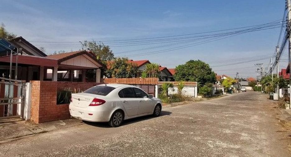 Casa en venta de 1 habitaciones en Sanom, Surin