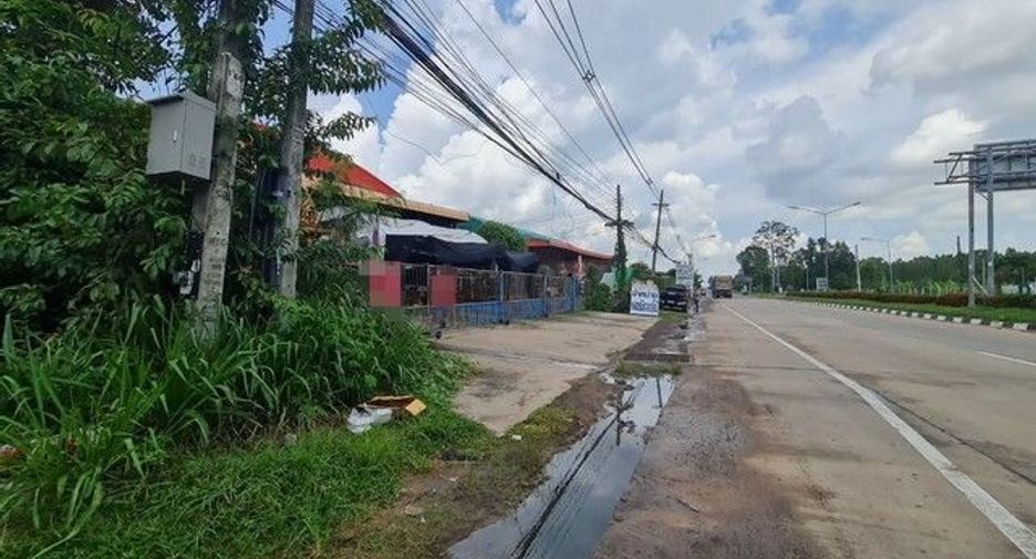 For sale 1 bed warehouse in At Samat, Roi Et