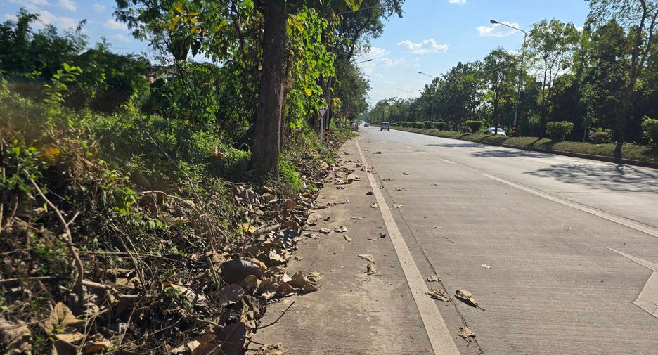 Grundstück zum Kauf in Mueang Uttaradit, Uttaradit